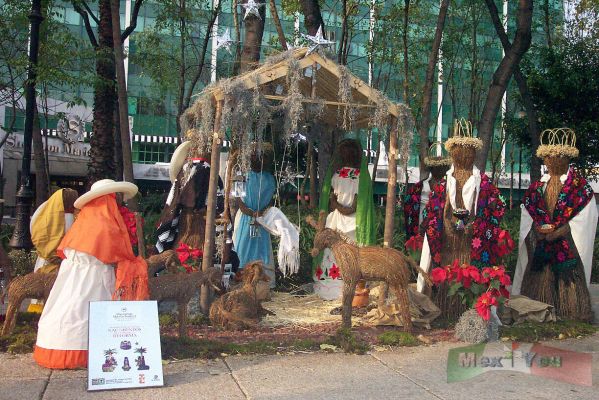 Nacimientos/Nativity Scenes [5]-7
Keywords: Nacimientos en el Paseo de la Reforma Navity Scenes Paseo de la Reforma avenue Navidad Christmas