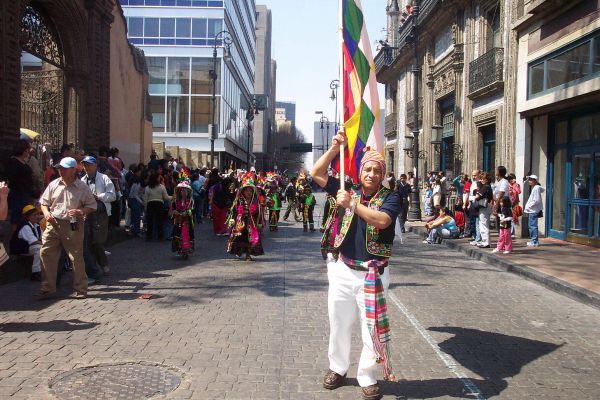 Cofraternidad Boliviano-Mexicana Tinkus Virgen del SocavÃ³n 4-6
