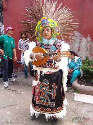 Conchero
Keywords: prehispanic dancer danzante