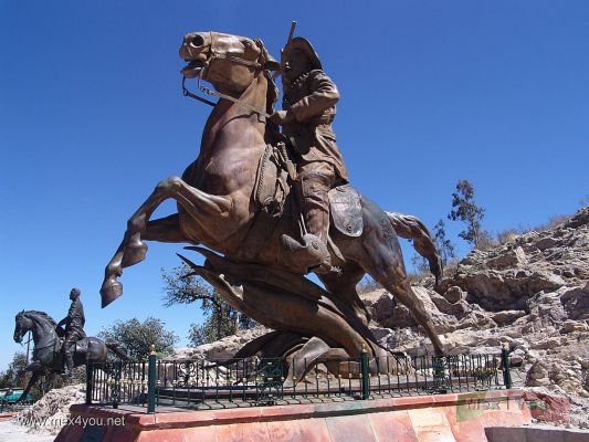 Estatua de Pancho Villa cerro de la bufa  / Pancho Villa statue Zacatecas
