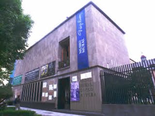 Marco del Festejo Del DÃ­a Internacional de los Museos Entrada Gratuita (05-05) 
Y el pÃºblico que visite el Museo Mural Diego Rivera, serÃ¡ guiado por un desfile de zanqueros, mojigangas y malabaristas que tendrÃ¡ una duraciÃ³n de 10:30 a 11:30 horas. TambiÃ©n se ofrecerÃ¡n talleres de grabado, acuarela y tÃ­teres. AdemÃ¡s, el museo realizarÃ¡ actividades en colaboraciÃ³n con otras instancias, tales como la CoordinaciÃ³n Nacional de Desarrollo Cultural Infantil con la que llevarÃ¡ a cabo la narraciÃ³n oral titulada La inspirada historia de un mural, en horario de 11:30 a 12:30 hrs.
 
En  colaboraciÃ³n con la Escuela Nacional de MÃºsica de la UNAM se efectuarÃ¡ un concierto de violonchelo y guitarra, de 12:00 a 13:30 hrs. Asimismo, el Coro de la Ciudad de MÃ©xico deleitarÃ¡ al pÃºblico con un programa popular de canciones mexicanas, de 14:00 a 15:00 hrs. Todas estas actividades se llevarÃ¡n a cabo el 19 de mayo.




Text by: YanÃ­n RamÃ­rez
