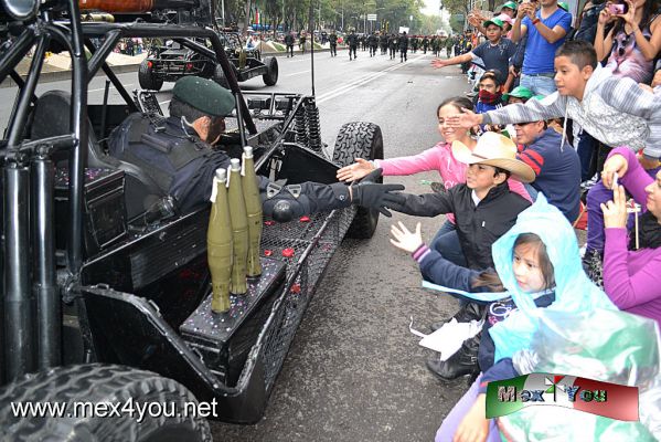 Desfile Militar del 16 de Septiembre (09-22)
Keywords: desfile militar 16 septiembre armada mexico fiestas patrias independencia ciudad mexico centro historico