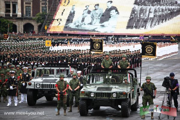 Desfile Militar del 16 de Septiembre (22-22)
Photo by: JesÃºs SÃ¡nchez
Keywords: desfile militar 16 septiembre armada mexico fiestas patrias independencia ciudad mexico centro historico