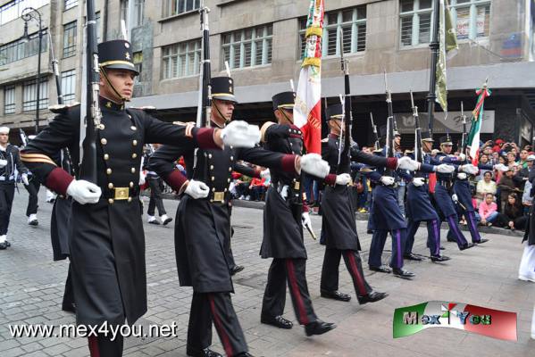 Desfile Militar 16 de Septiembre 2014 (06-14) 
Photo by: Antonio Pacheco 
Keywords: desfile militar 16 septiembre military parade fiestas patrias ciudad mexico cadetes