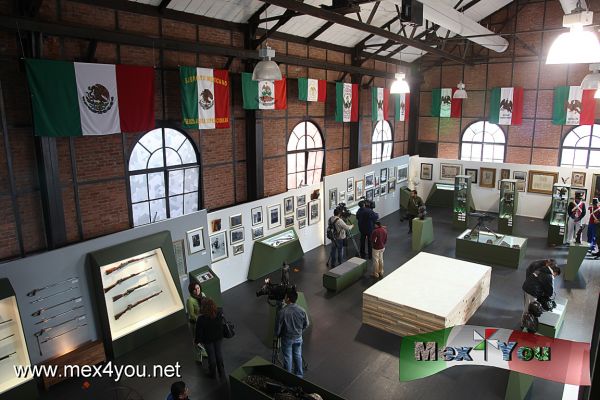 Museo del EjÃ©rcito y Fuerza AÃ©rea / Mexican Army and Air Force Museum (07-11)
Photo by: JesÃºs SÃ¡nchez
Keywords: museo ejercito fuerza aerea museum army air force muefa militar bicentenario bicentennial 