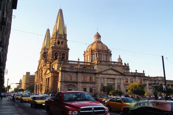 Catedral Metropolitana ( Metropolitan Cathedral ) / Guadalajara 2
