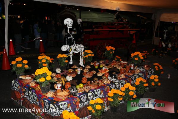 DÃ­a de Muertos / Day of the Dead  Zocalo (06-23)
Keywords: dia muertos day dead death calaveras skull skulls  zocalo ciudad mexico