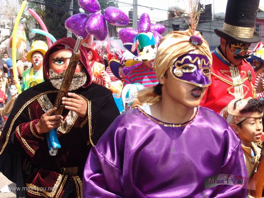 Carnaval PeÃ±Ã³n de los BaÃ±os / PeÃ±on de los BaÃ±os Carnival (08-10)
El carnaval estÃ¡ acompaÃ±ado por mÃºsica en vivo el ritmo del cual bailan todos los integrantes.

The carnival is accompanied by live music which  dance  all members.
Keywords: carnaval carnival peÃ±on baÃ±os