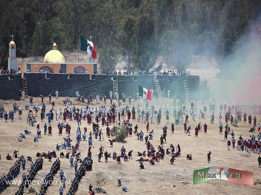 CelebraciÃ³n del 5 de Mayo / 5th of May Celebration 2010 (05-05)
Se llevÃ³ tambiÃ©n una representaciÃ³n de la batalla del 5 de mayo de 1862 donde el CapitÃ¡n Ignacio Zaragoza dirigiÃ³ al ejercito Mexicano para derrotar al ejÃ¨rcito FrancÃ©s. La escenificaciÃ³n se realizÃ³ en las inmediaciones del campo militar nÃºmero 25-A de Puebla,   donde se representÃ³ la batalla en la que participaron cinco mil 534 mexicanos , mientras que del lado del ejÃ©rcito francÃ©s fue un contigente de cinco mil 368 elementos.

Photo by: JesÃºs SÃ¡nchez
Keywords: 5 mayo batalla battle 5h may puebla desfile franceses zacapoaxtlas