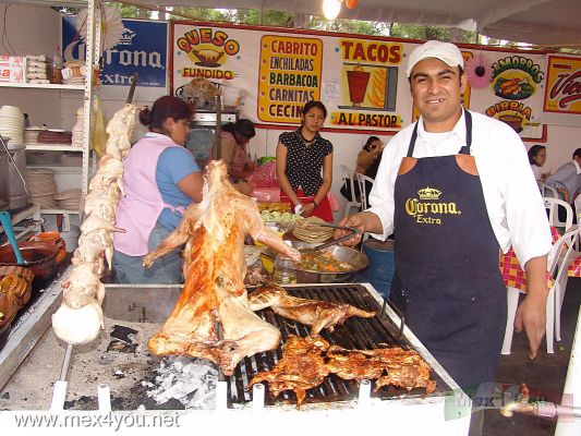 La Flor mÃ¡s Bella del Ejido / The Most Flower of Ejido Final 2008  (09-10)
Como es tradiciÃ³n en todos nuestros eventos en MÃ©xico,  la comida no podÃ­a faltar. Usted podrÃ¡ disfrutar desde ricos tacos al pastor, barbacoa, e incluso carne de conejo. Buen Provecho Â¡Â¡Â¡

Is traditional in all of our events in Mexico, the food could not miss. You can enjoy rich from tacos al pastor, barbecue, and even rabbit meat. Enjoy your meal Â¡Â¡Â¡
Keywords: flor flower ejido xochimilco mas bella comida mexicana mexican food