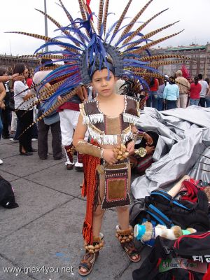 FundaciÃ³n de TenochtitlÃ¡n / Tenochtitlan Foundation  2007  ( 06-08)
Los niÃ±os tambiÃ©n participan de esta gran celebraciÃ³n donde se aprende todo lo relativo a la cultura de nuestros ancestros.

The children also participate in this great celebration where they learn all about  the culture of our ancestros.
Keywords: FundaciÃ³n Tenochtitlan foundation aztecas aztecs zocalo concheros ciudad mexico city