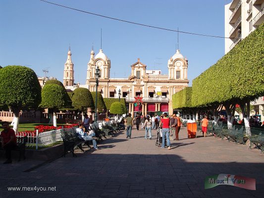 Plaza Principal  Detalle / Main Square  Detail LeÃ³n Guanajuato
Keywords: Plaza Principal  Detalle  Main Square LeÃ³n Guanajuato