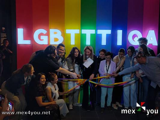 Exposición LGBT + Colores: el matiz de la Inclusión
La muestra aborda temas clave como la discriminación, la violencia, los discursos y crímenes de odio, al tiempo que celebra la resiliencia, la identidad, la alegría, el amor propio y el derecho a ser.

Text and Photo by: Yanín Ramírez
Keywords: museo memoria tolerancua lgbt