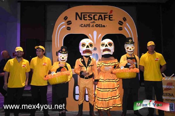 Presentación Mega Procesión Catrinas 2024 (05-06)
Entre los patrocinadores, que se cuenta con 15 entre los que se cuentan: Nescafé, Gayosso, Hilton Reforma, Capital Bus, Boya producciones, Val´quirico, Mega Body Paint México, 1er Congreso Mundial del Mariachi, TuLotero, Bezier y por primera vez McCormick quienes apoyan a este gran evento que es ya una cita obligada en la cercana celebración de Día de Muertos en nuestra ciudad capital. 


Photos and text by: Antonio Pacheco
Keywords: mega procesion catrinas dia muertos catrines