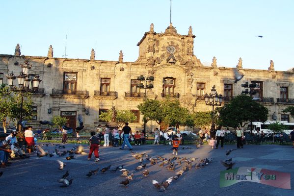 Plaza de Armas  / Arms Square  Guadalajara
Keywords:  Plaza de Armas  (Arms Square  Guadalajara