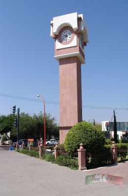 Reloj Sonora en Plaza Obregon / Clock Sonora in Obregon Square.
Keywords: Sonora obregon