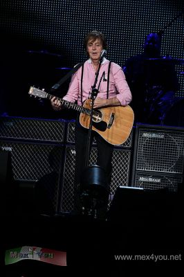 Paul McCartney en el ZÃ³calo  GALERIA (11-11)
Keywords: paul mccartney zocalo concierto concerto concert ciudad mexico dia madres