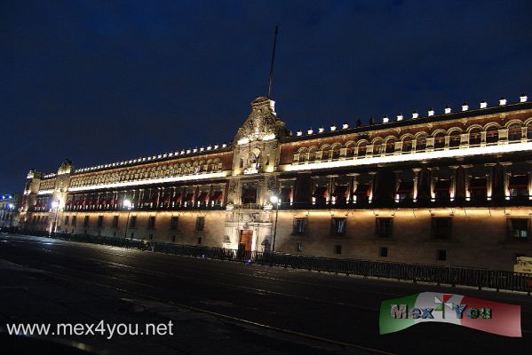 Vista Nocturna de Palacio Nacional (02-03)
Keywords: palacio nacional national palace ciudad mexico city bicentenario bicentennial centenario centennial